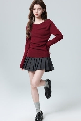 Red Floral Knit Sweater With Slim Fit Design