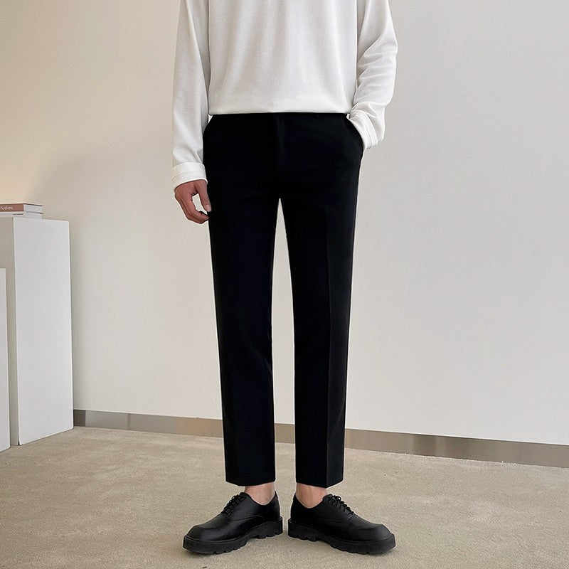 Relaxed Black Wideleg Trousers