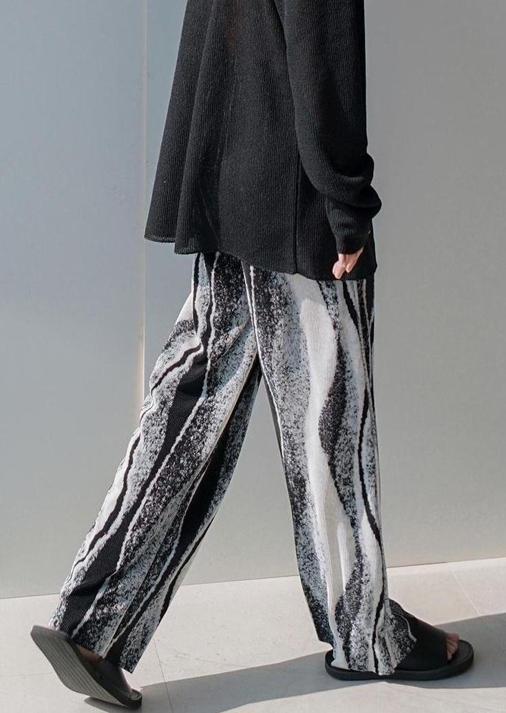 Relaxed Chic Pleated Wideleg Trousers