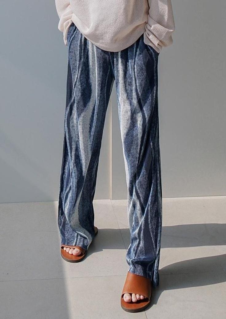 Relaxed Chic Pleated Wideleg Trousers