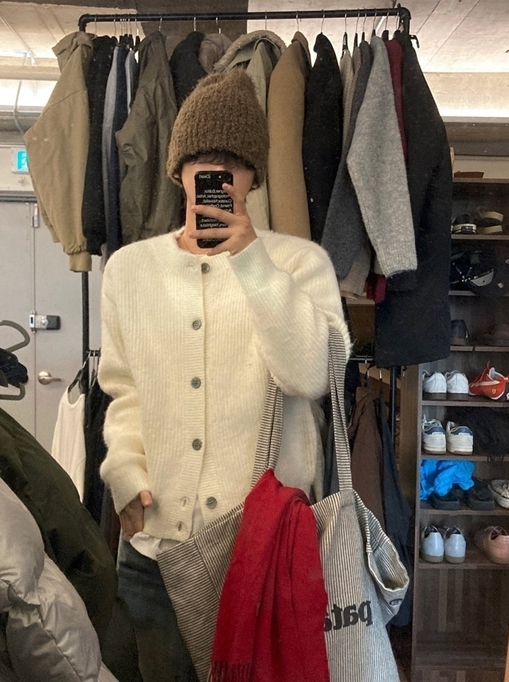 Relaxed Crew Neck Knit Cardigan