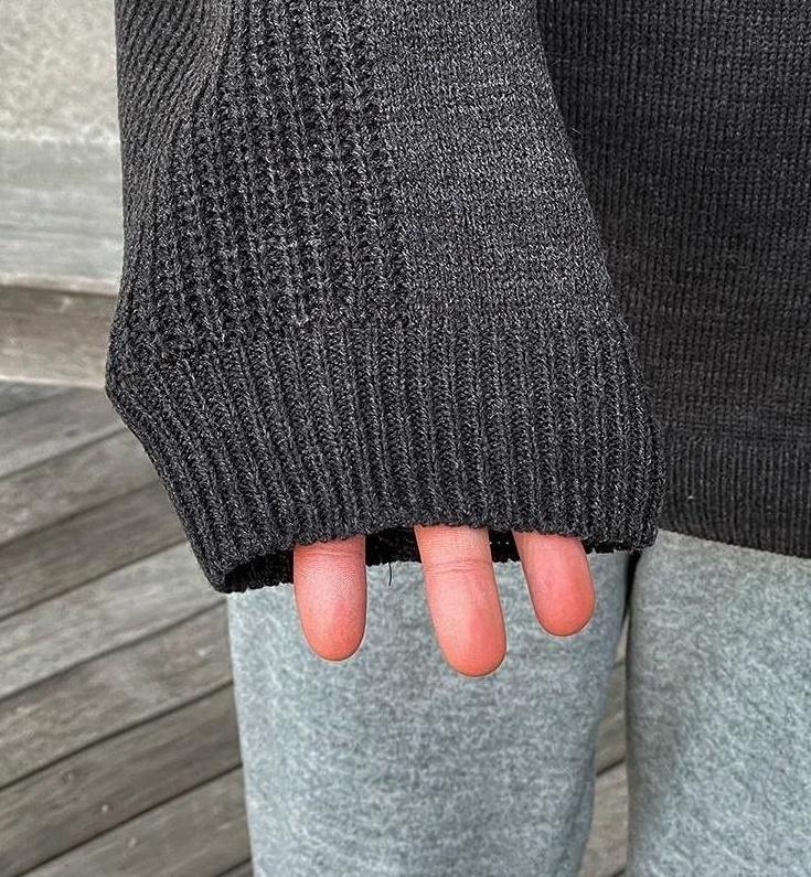 Relaxed Fit Knit Pullover Sweater