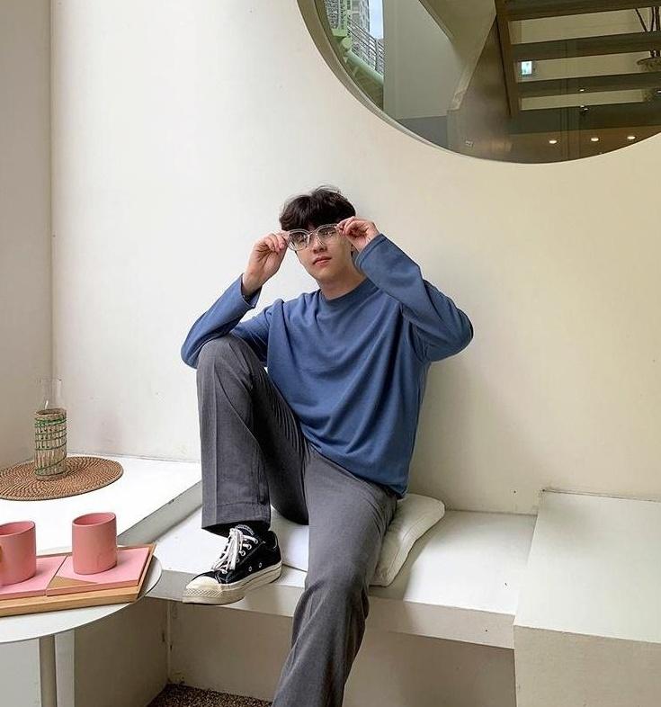 Relaxed Fit Tailored Trousers