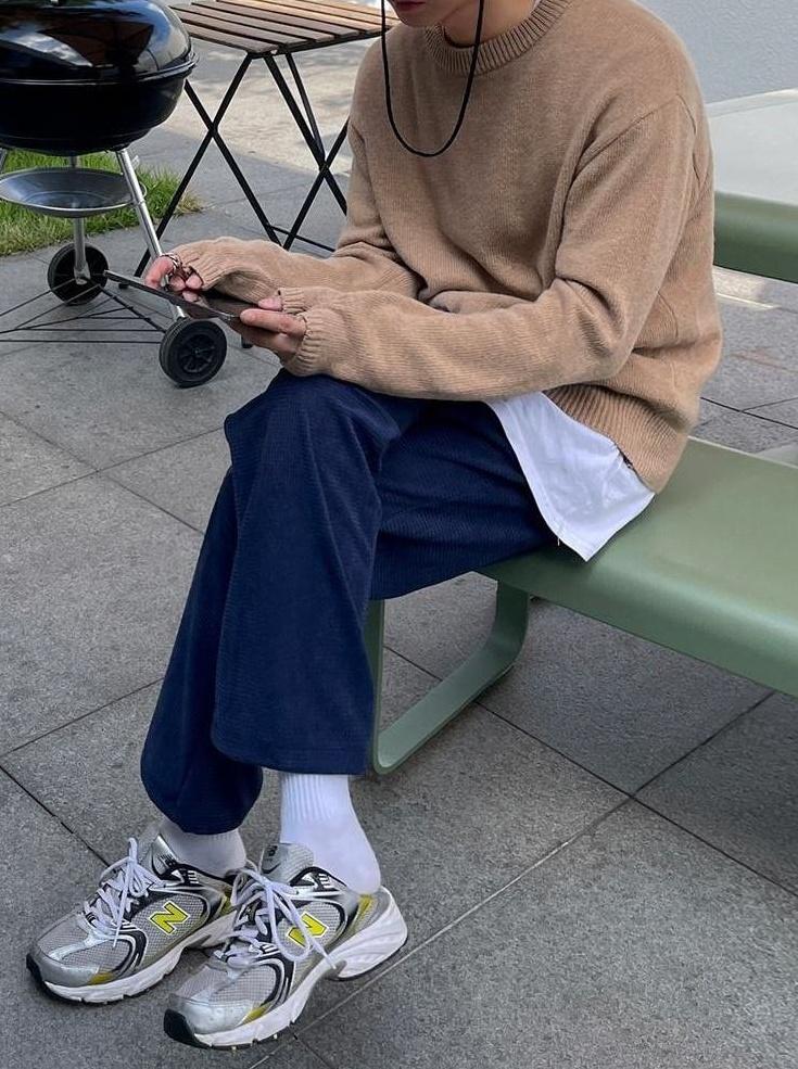 Relaxed Fit Waffle Trousers