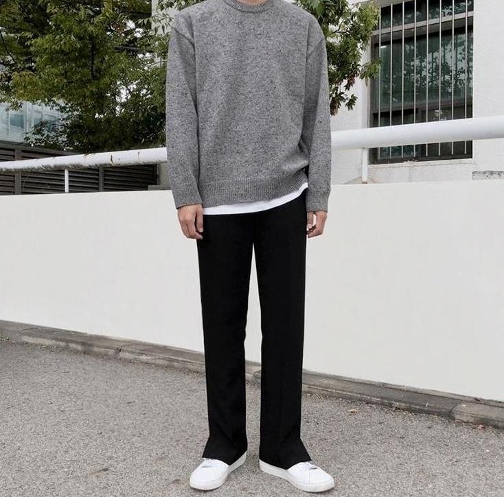 Relaxed Fit Wide Leg Trousers
