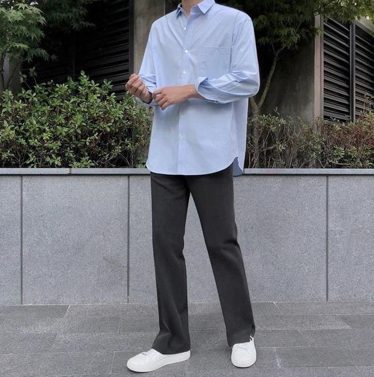 Relaxed Fit Wide Leg Trousers