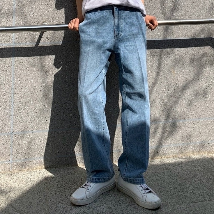 Relaxed Straight Black Vintage Jeans