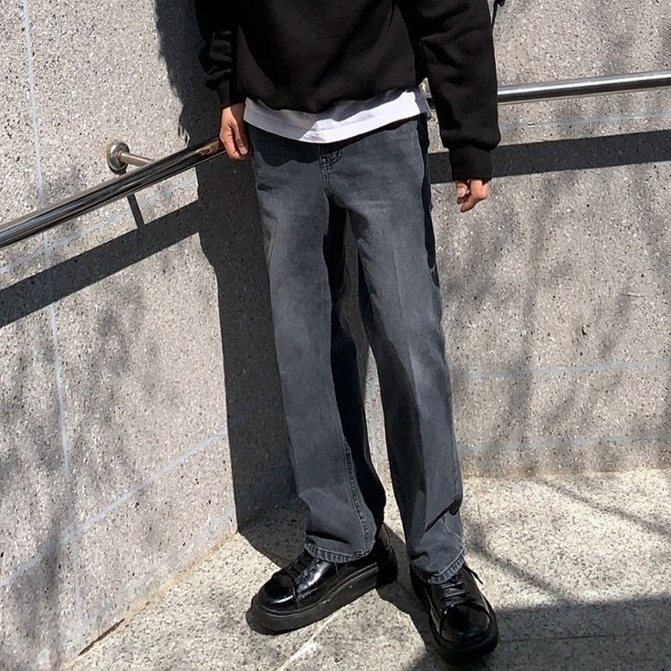 Relaxed Straight Black Vintage Jeans
