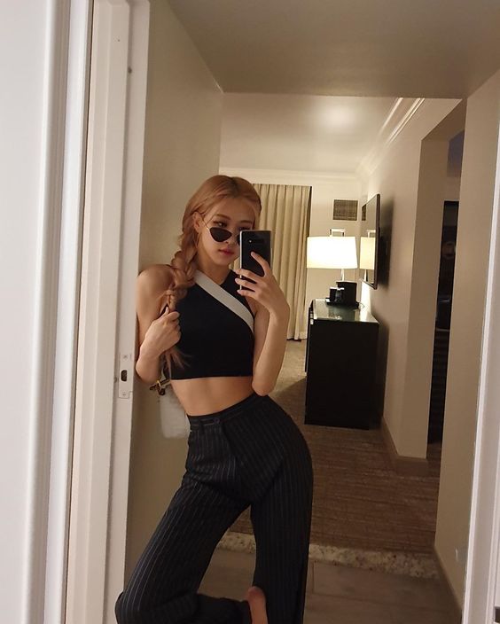 Black Sleeveless Crop Top