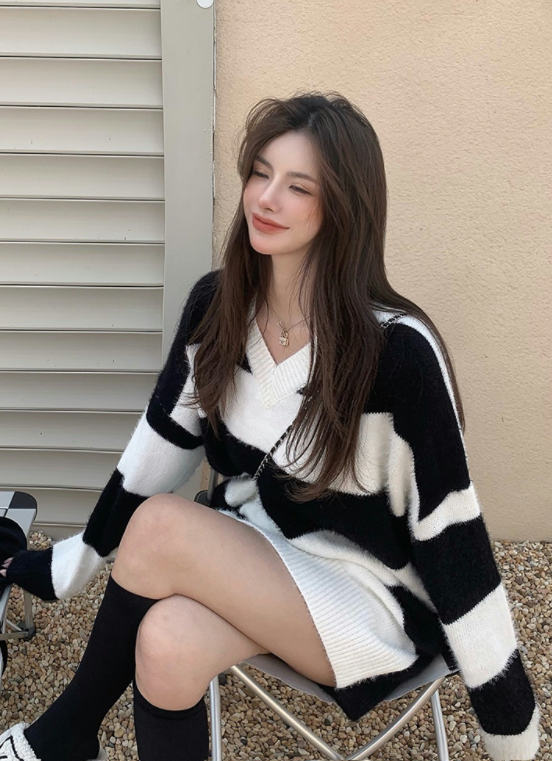 Black Retro Striped V-Neck Sweater