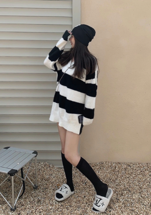 Black Retro Striped V-Neck Sweater