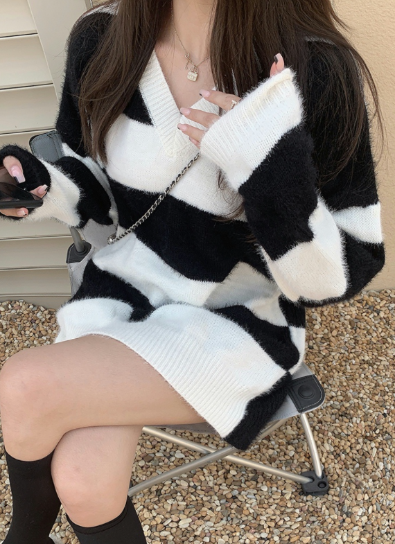 Black Retro Striped V-Neck Sweater
