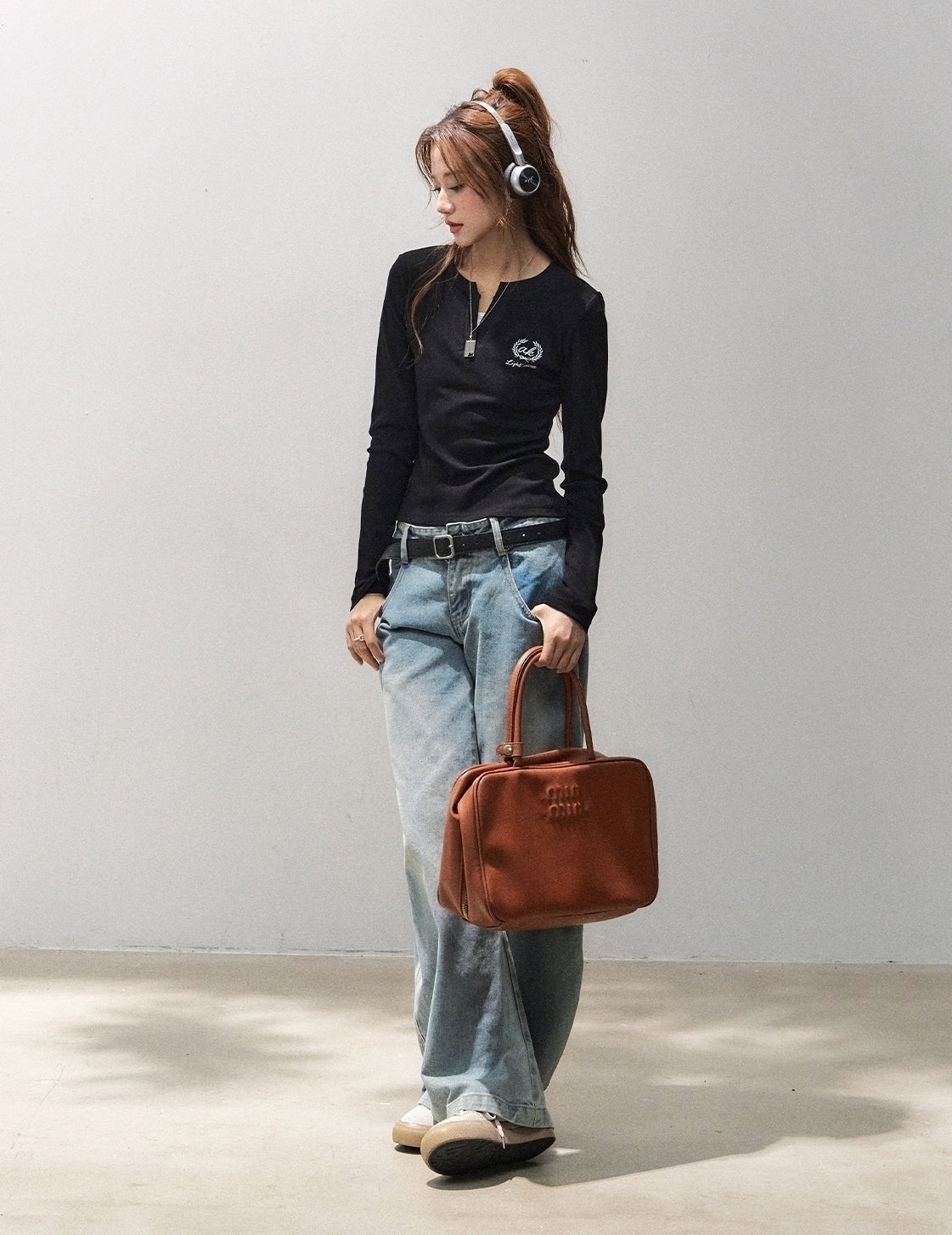 Slim Fit V Neck Long Sleeve Top