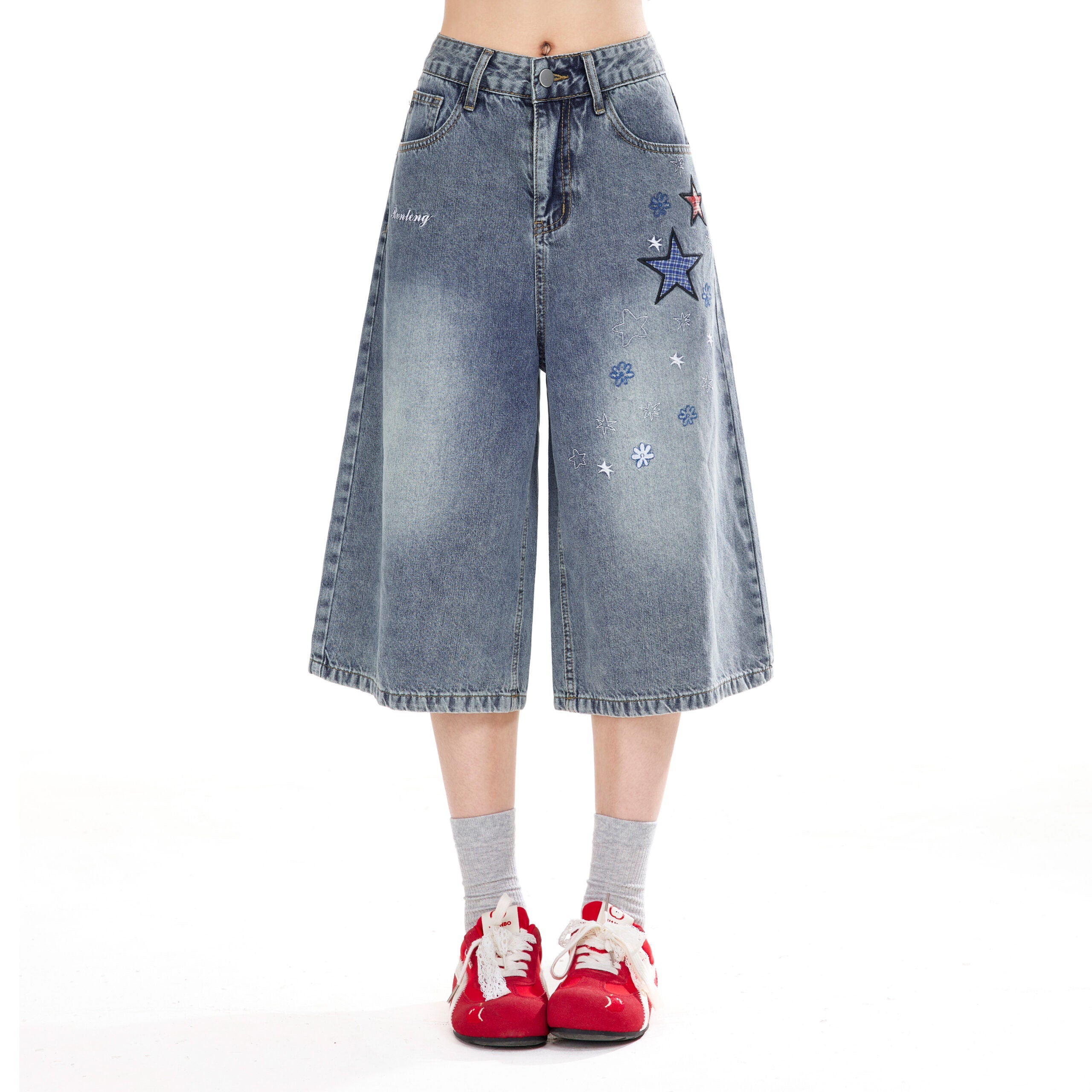 Star Patch Cropped Denim Pants