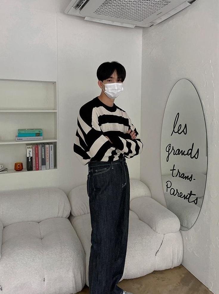 Striped Crewneck Long Sleeve Knit Sweater