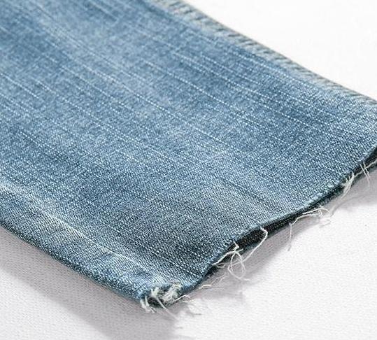 Stylish Distressed Straight Fit Jeans