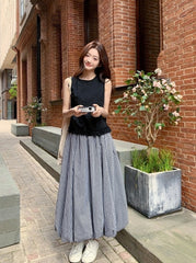 Stylish Plaid Sleeveless Top And Skirt Set