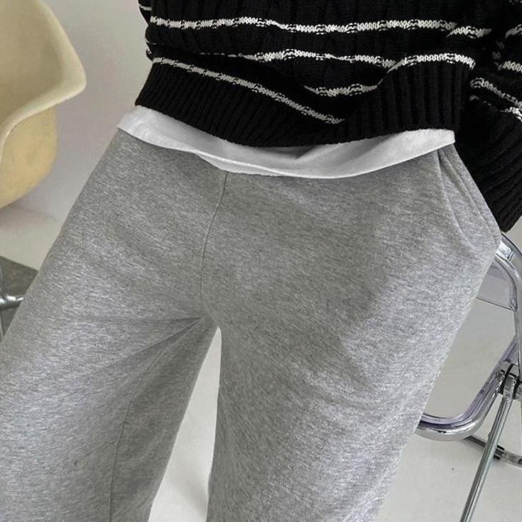 Stylish Relaxedfit Grey Trousers