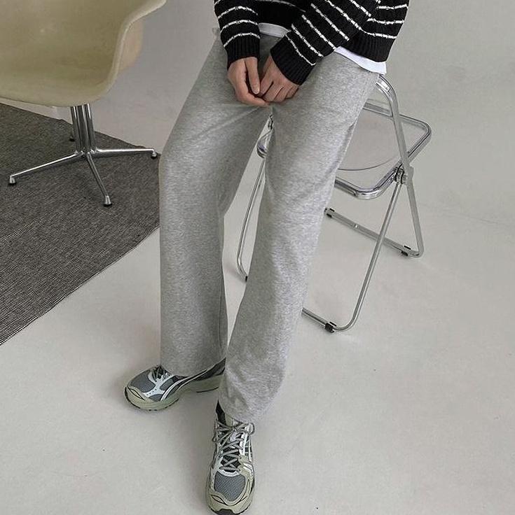Stylish Relaxedfit Grey Trousers
