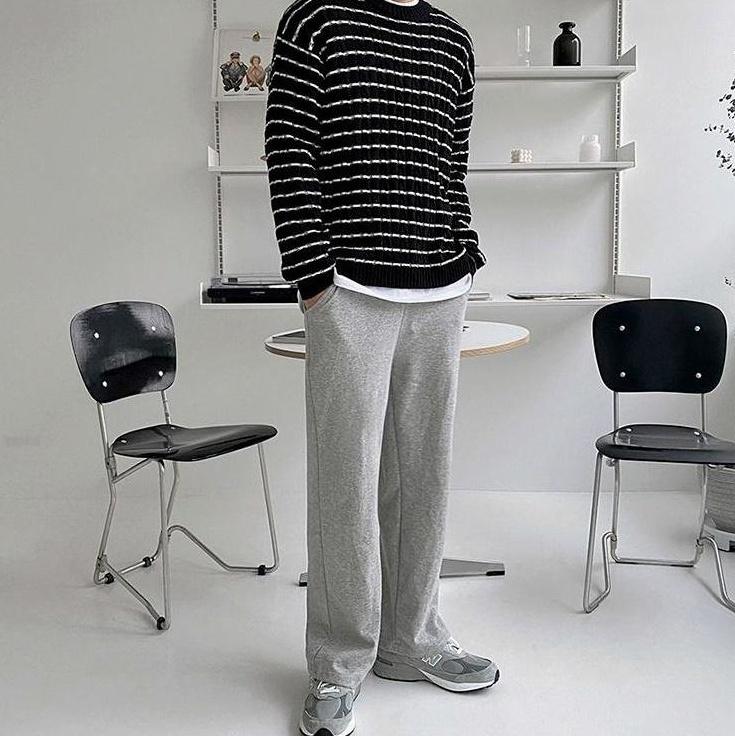 Stylish Relaxedfit Grey Trousers