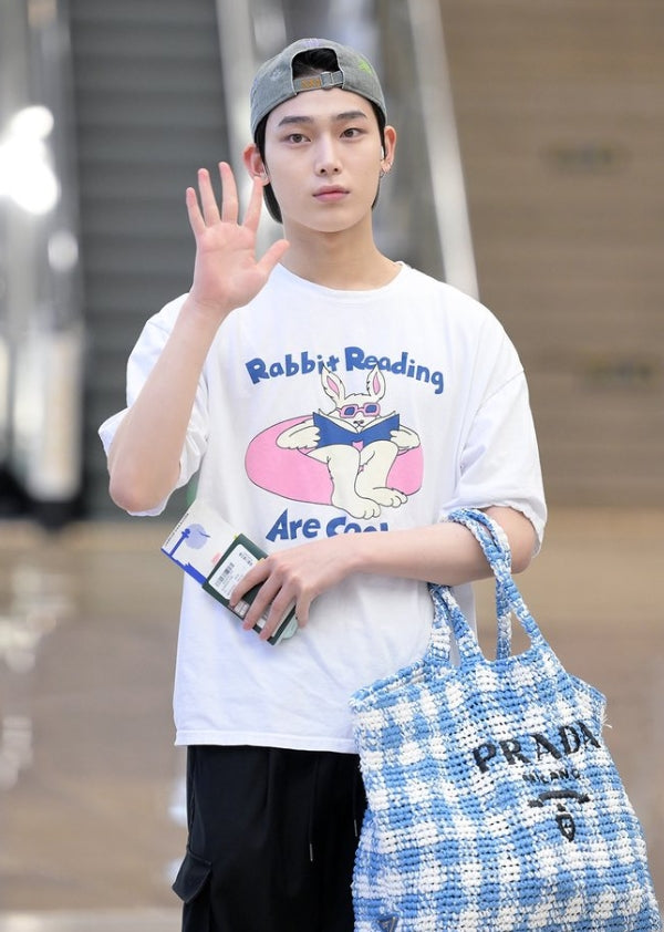 White 'Rabbit Reading Are Cool' Printed T-Shirt