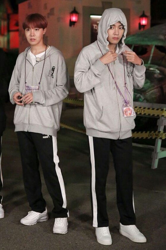 Grey Tata Mang' Zip-Hoodie