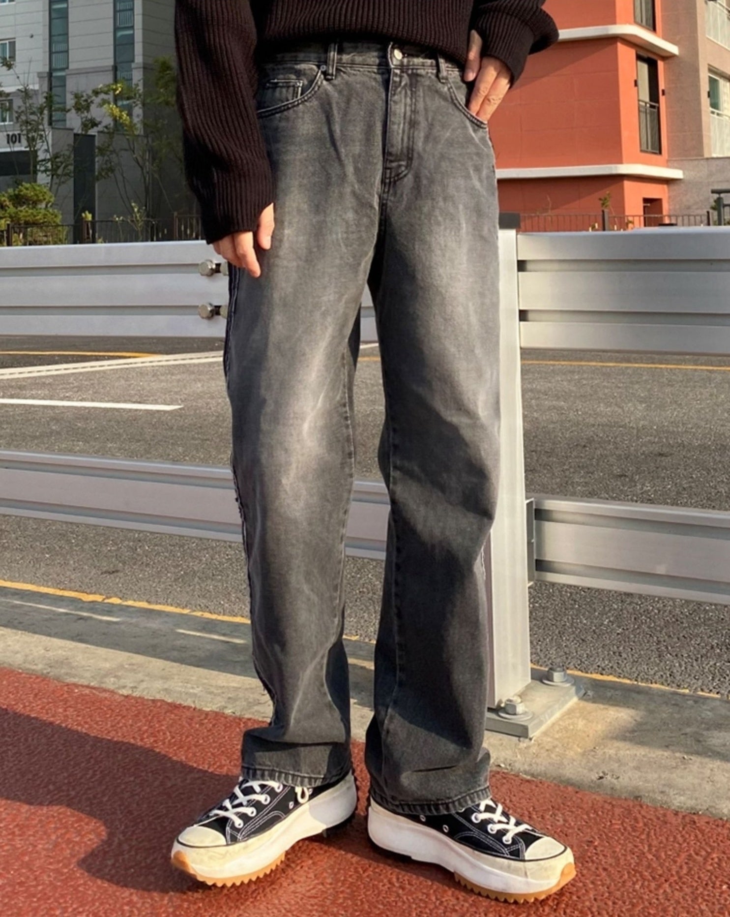 Trendy Black Wideleg Jeans