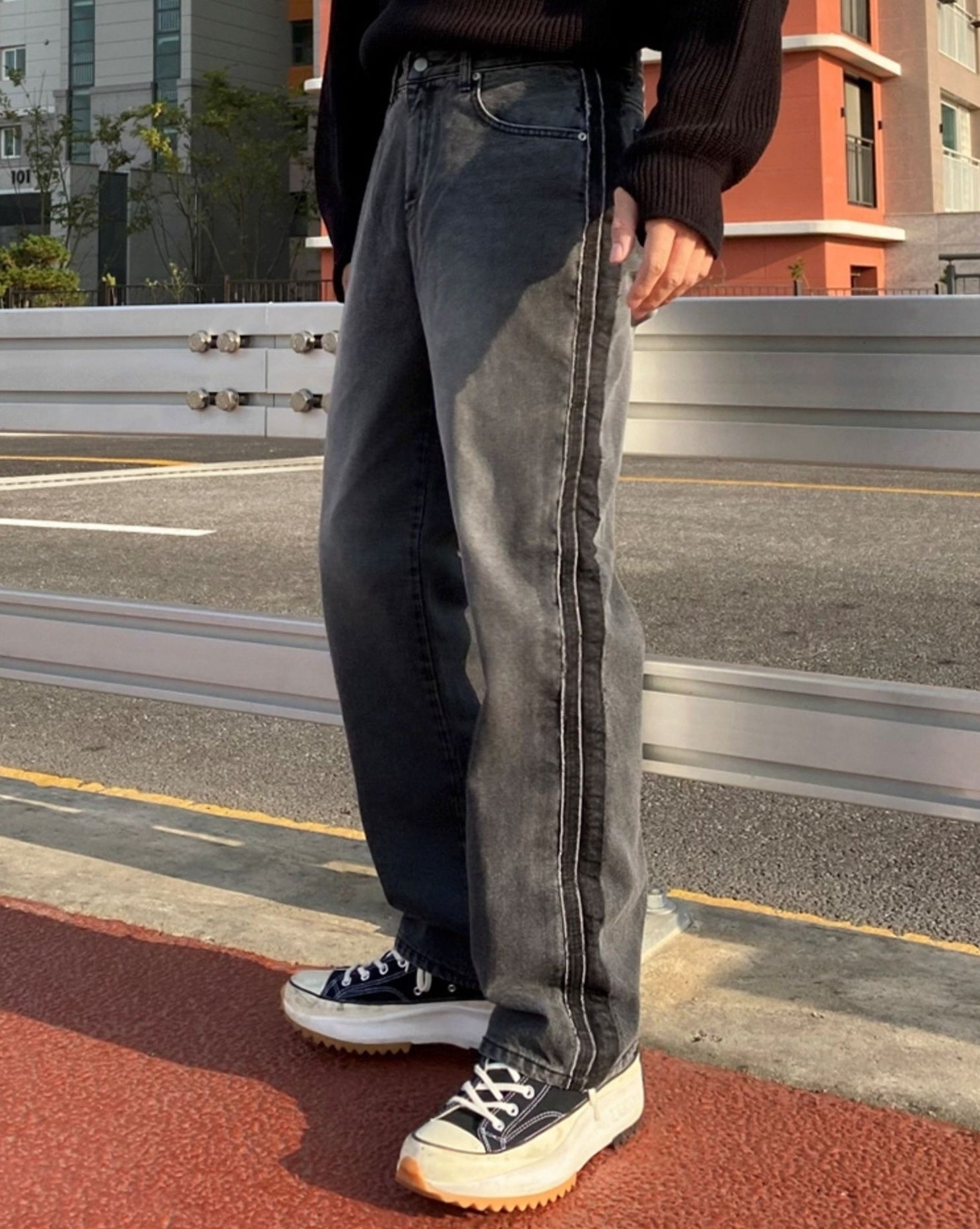 Trendy Black Wideleg Jeans