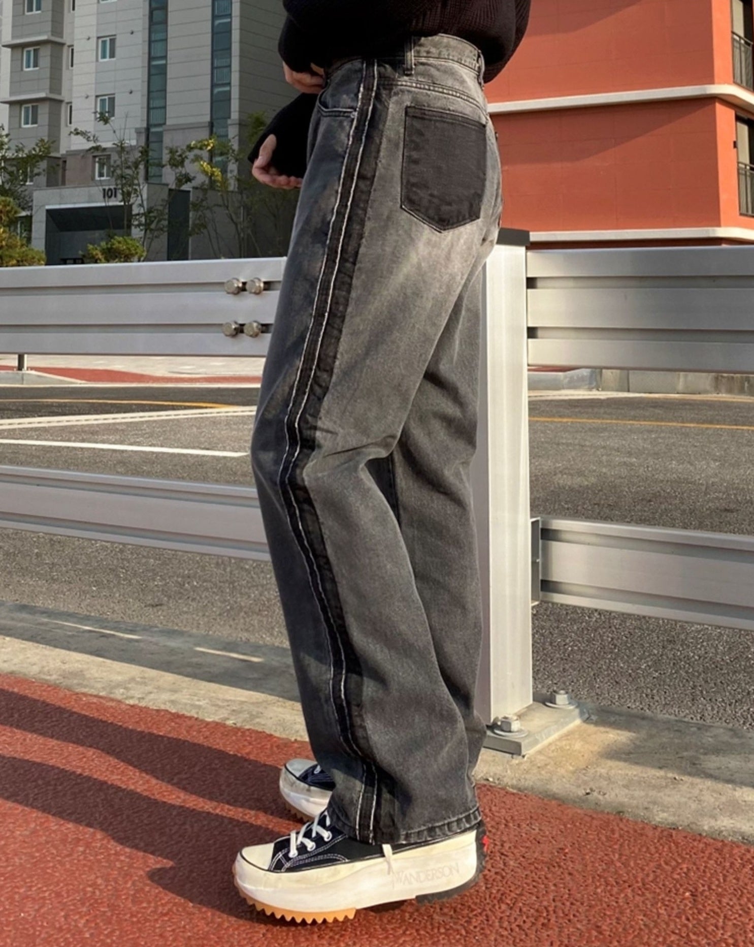 Trendy Black Wideleg Jeans