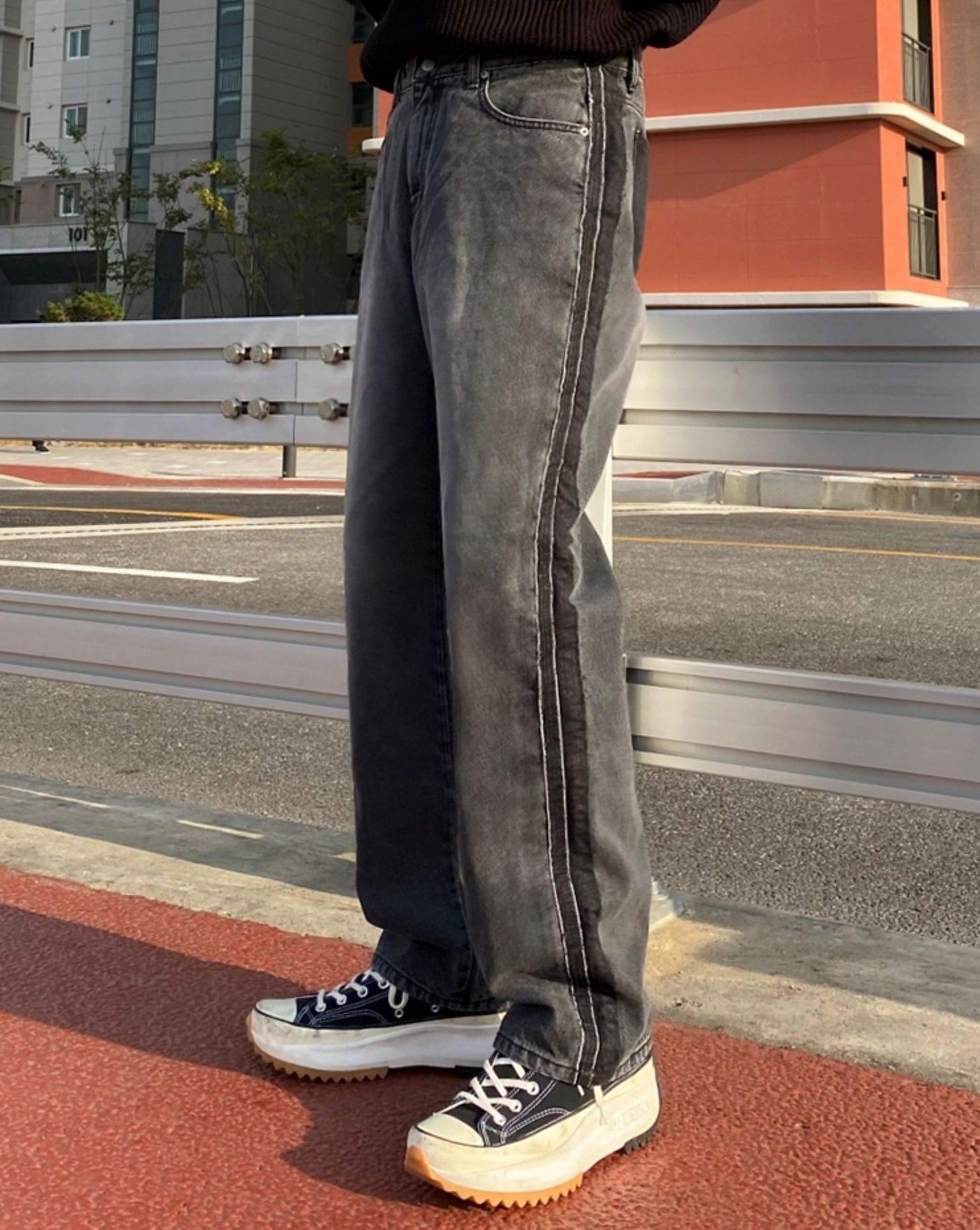 Trendy Black Wideleg Jeans