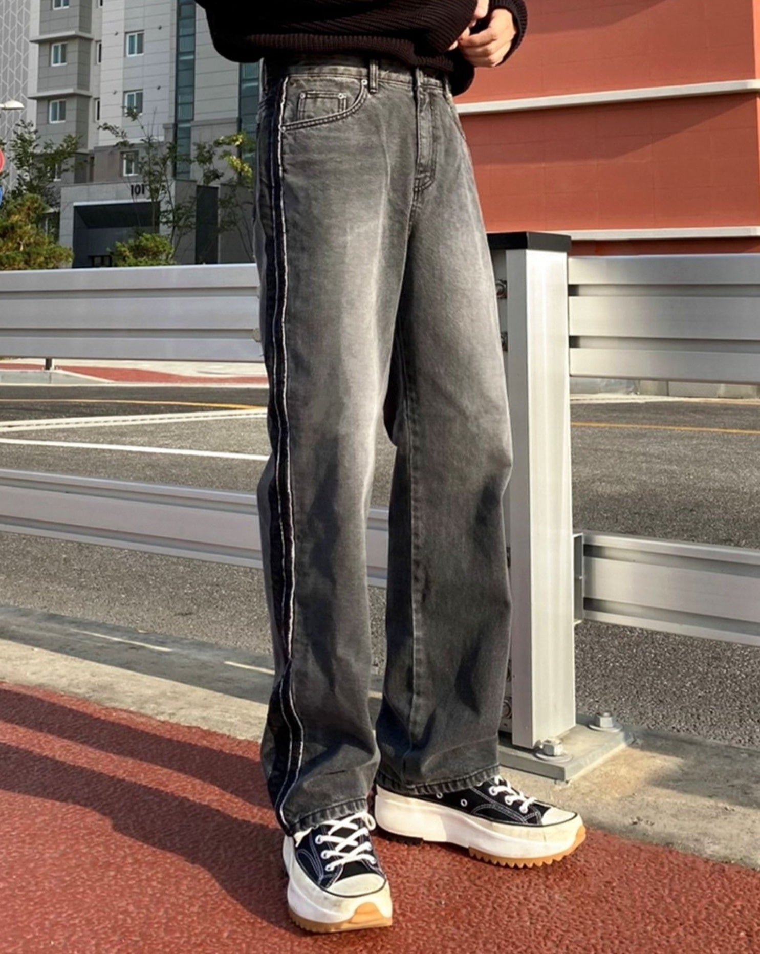 Trendy Black Wideleg Jeans