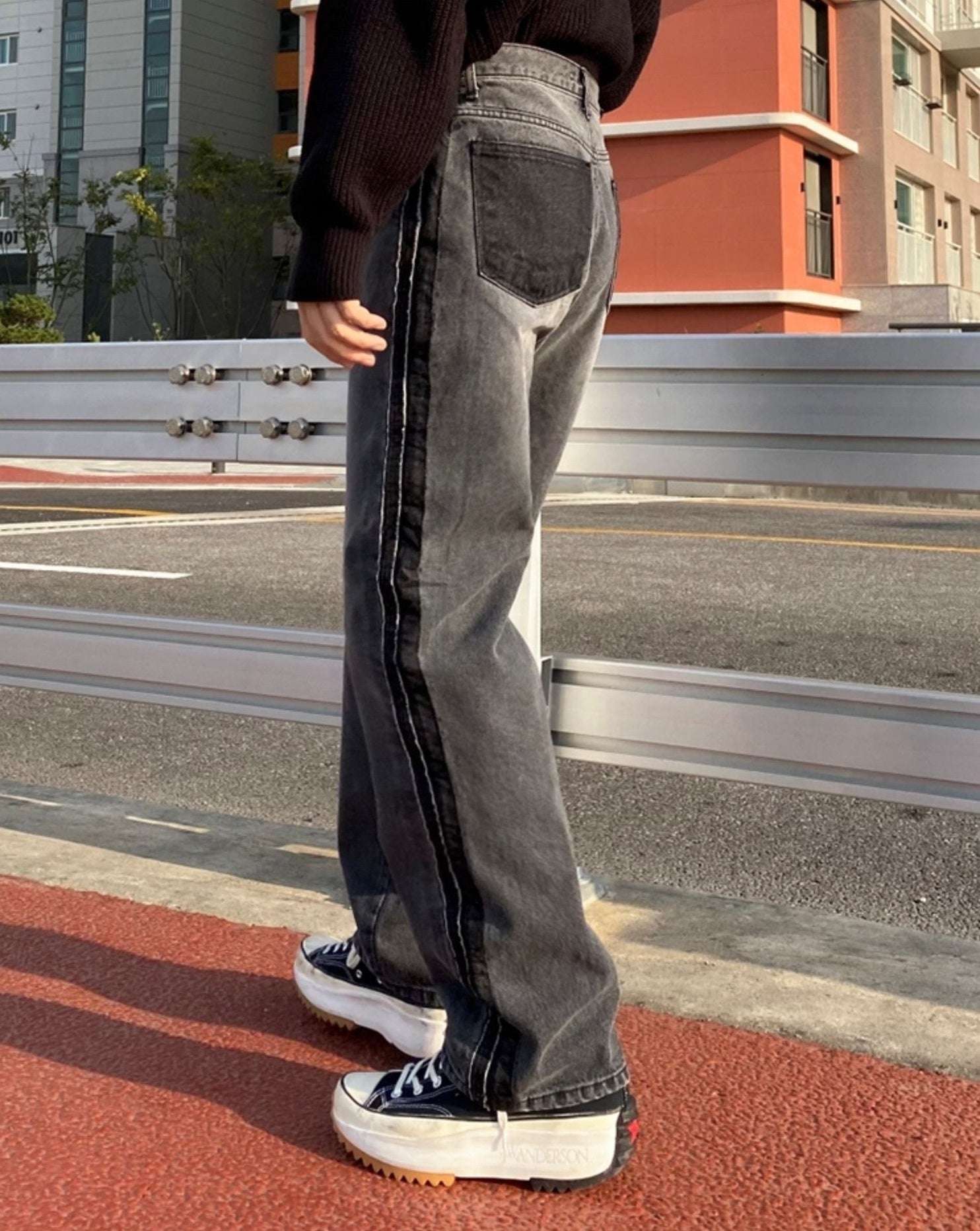 Trendy Black Wideleg Jeans