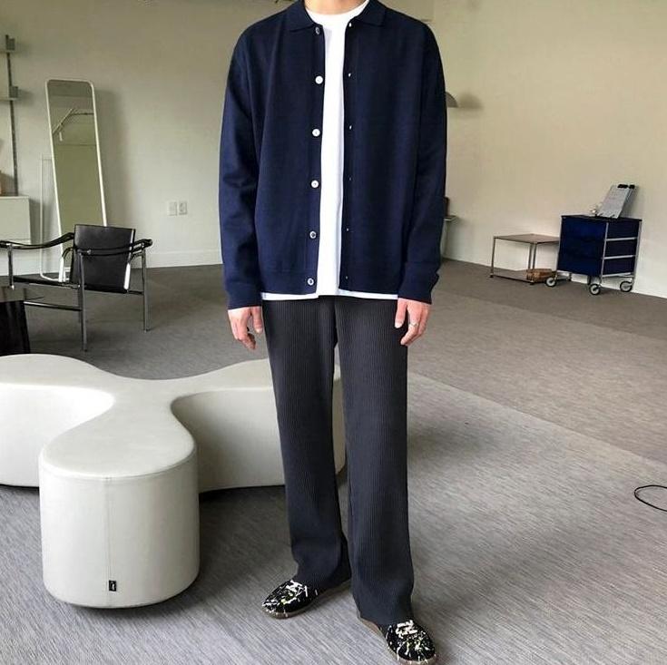 Trendy Relaxed Fit Pleated Trousers