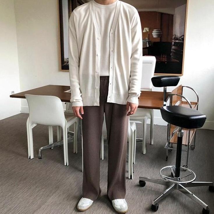 Trendy Relaxed Fit Pleated Trousers