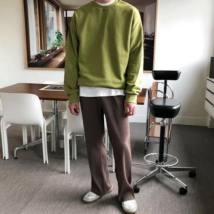Trendy Relaxed Fit Pleated Trousers
