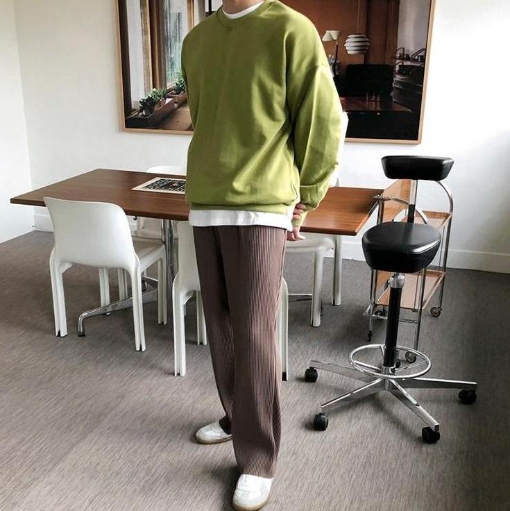 Trendy Relaxed Fit Pleated Trousers