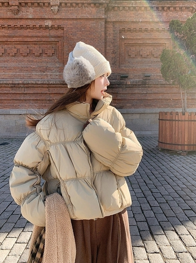 Trendy Short Puffer Jacket With Stylish Sleeves