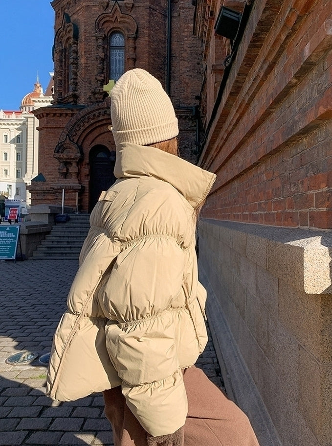 Trendy Short Puffer Jacket With Stylish Sleeves