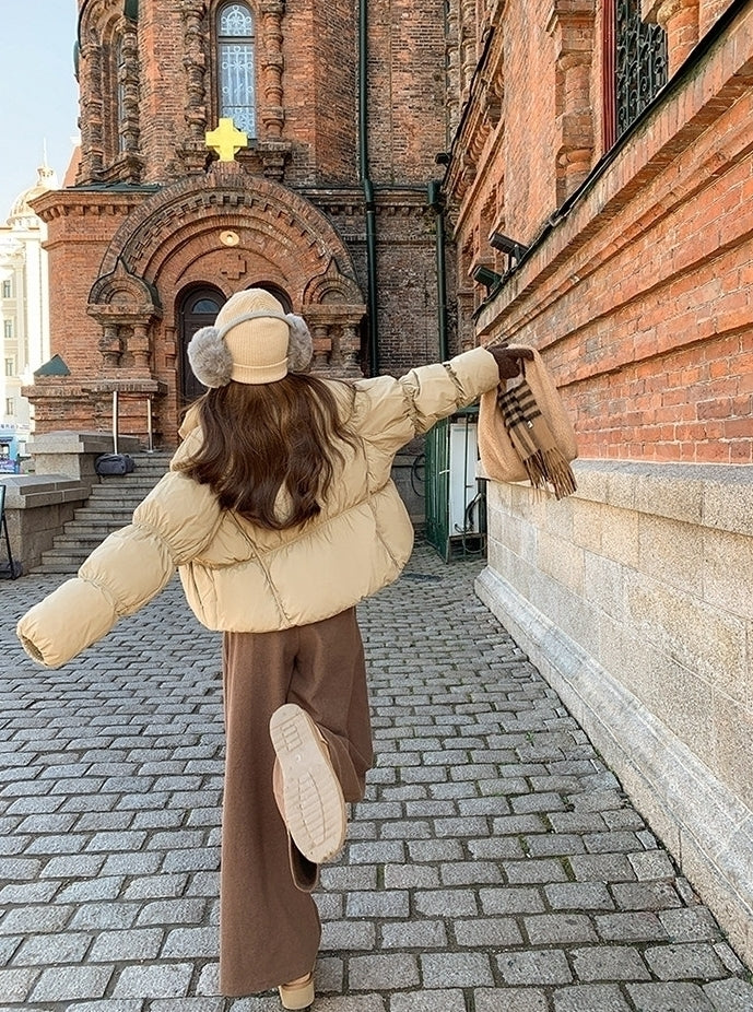 Trendy Short Puffer Jacket With Stylish Sleeves