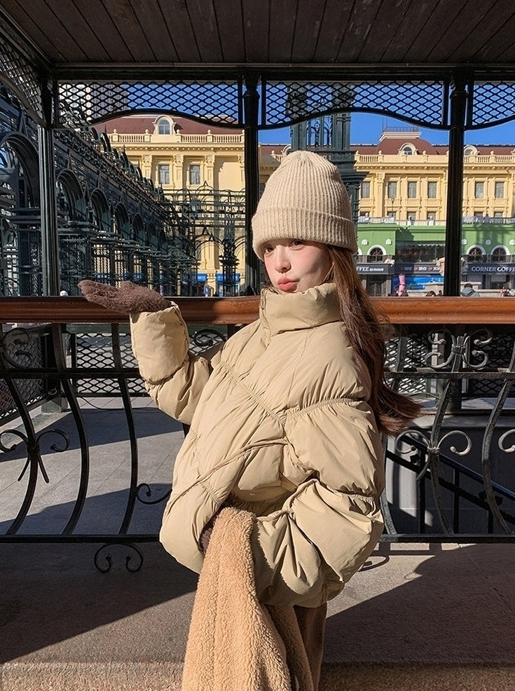 Trendy Short Puffer Jacket With Stylish Sleeves