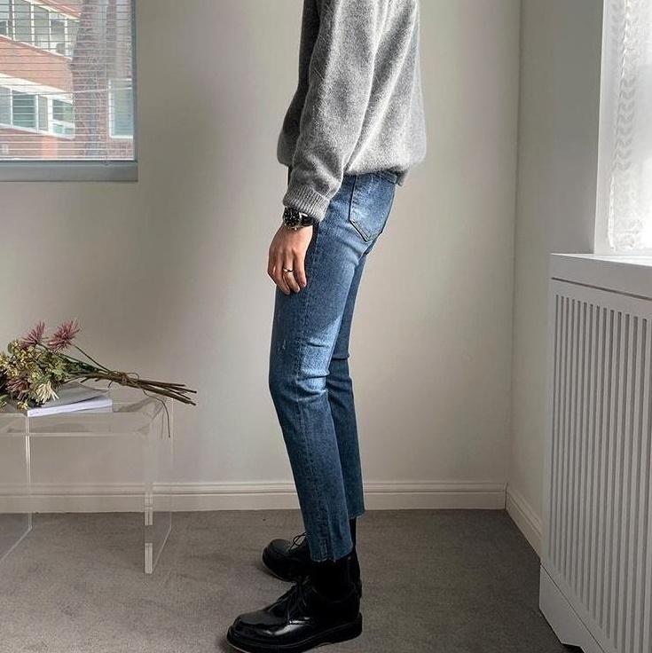 Trendy Slim Fit Distressed Denim Pants