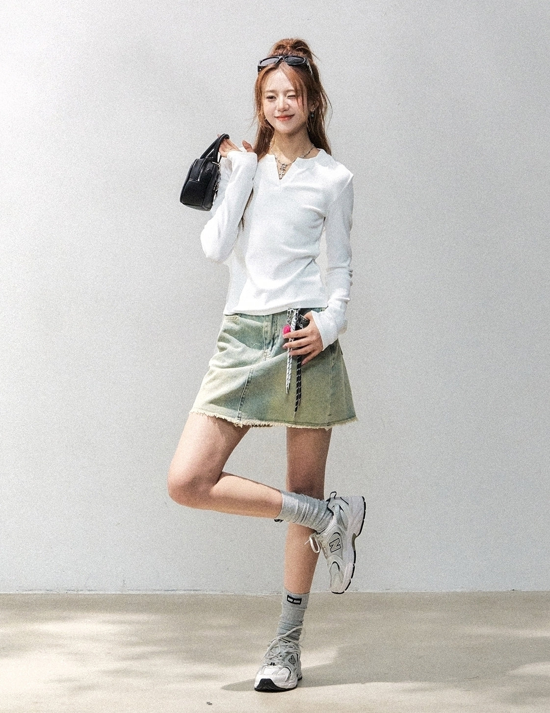 V Neck Slim Fit Long Sleeve Crop Top