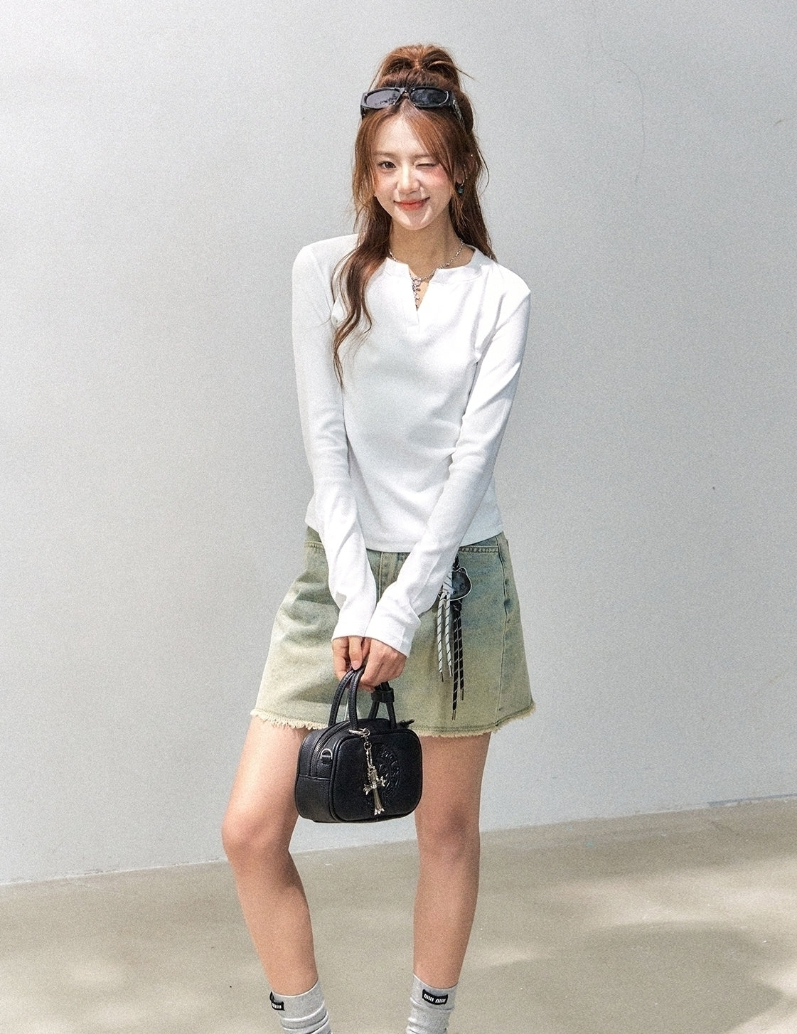 V Neck Slim Fit Long Sleeve Crop Top