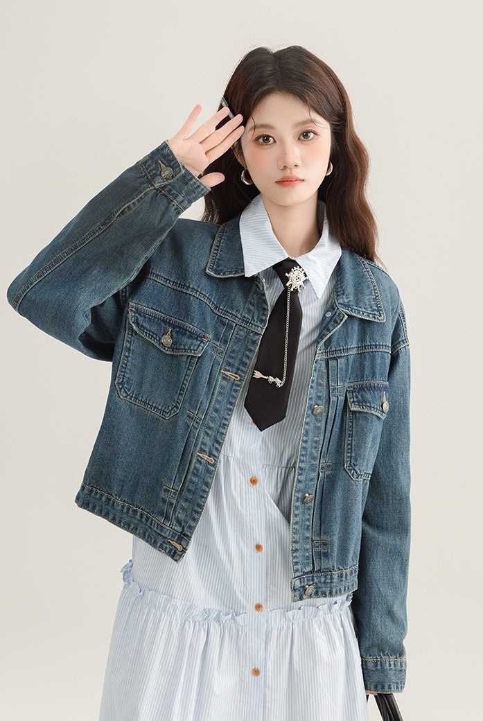 Vintage Denim Jacket Casual Chic Design