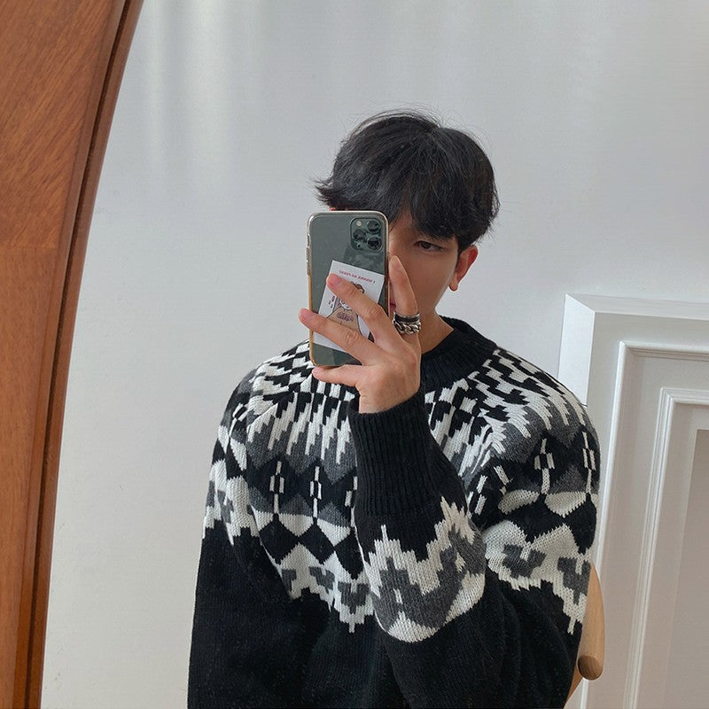 Vintage Knit Sweater With Ethnic Pattern