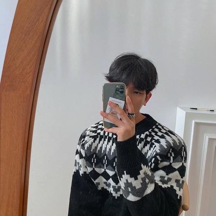 Vintage Knit Sweater With Ethnic Pattern