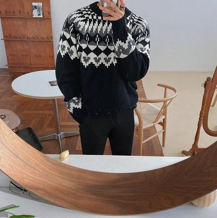 Vintage Knit Sweater With Ethnic Pattern
