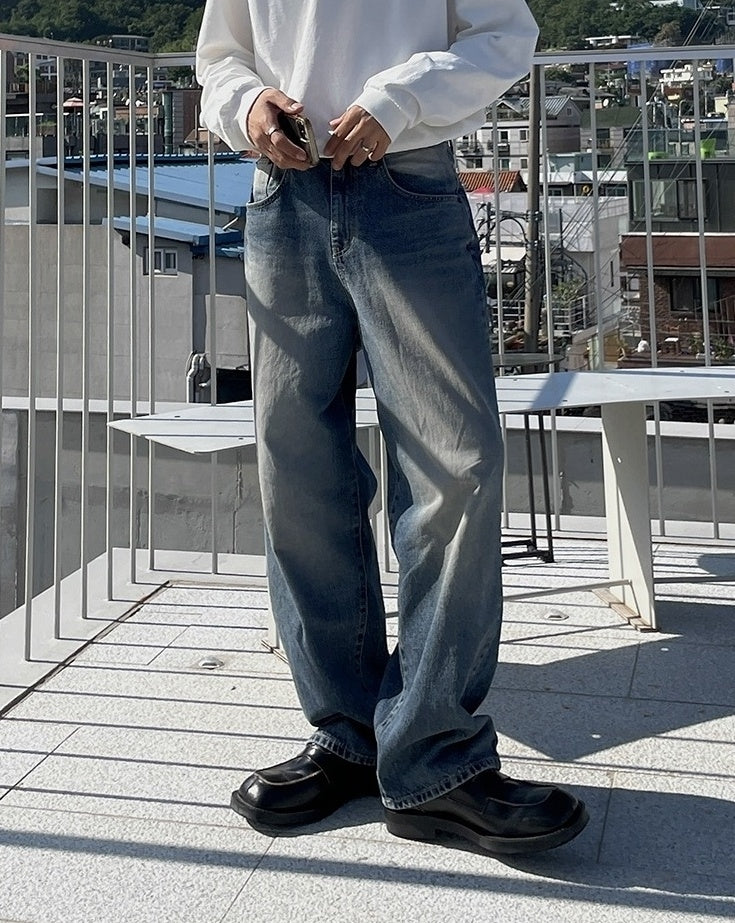 Vintage Loose Fit Straight Jeans
