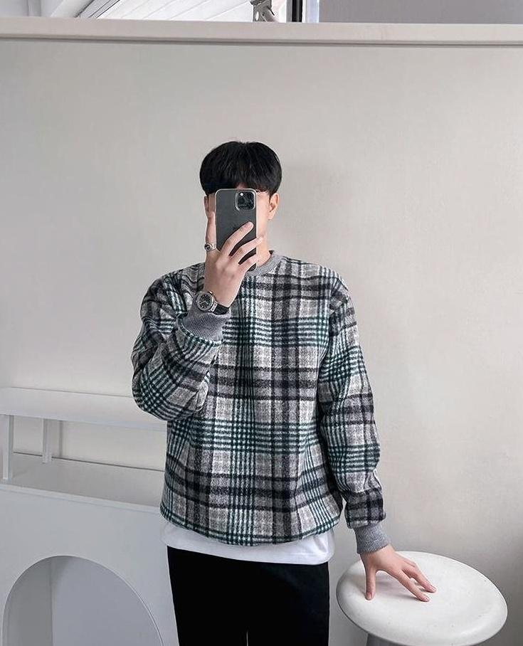 Vintage Plaid Crewneck Sweatshirt