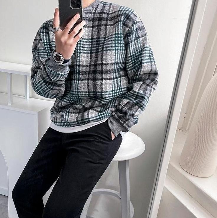 Vintage Plaid Crewneck Sweatshirt